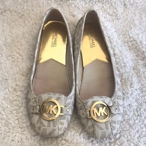 Micheal Kors Flats